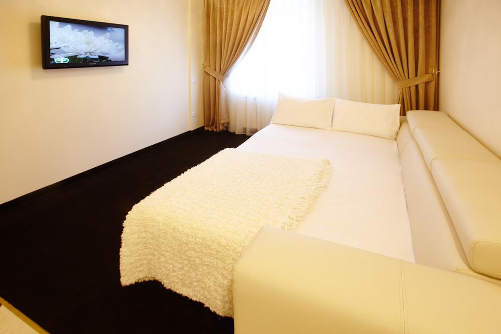 Central Park Apartments คีชีเนา ห้อง รูปภาพ