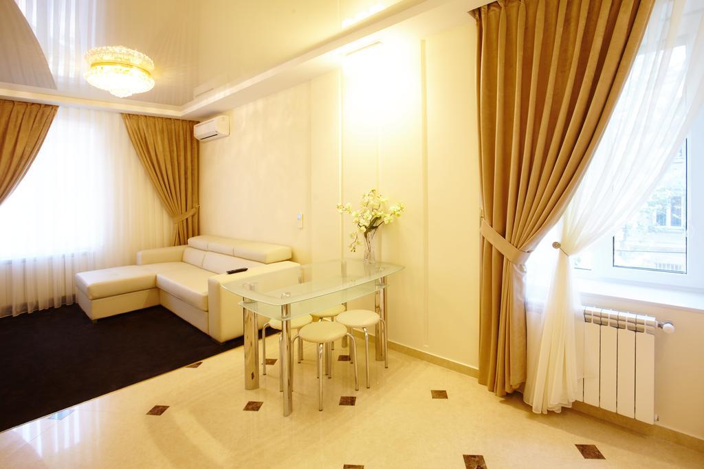 Central Park Apartments คีชีเนา ห้อง รูปภาพ
