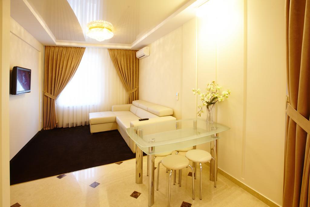 Central Park Apartments คีชีเนา ห้อง รูปภาพ