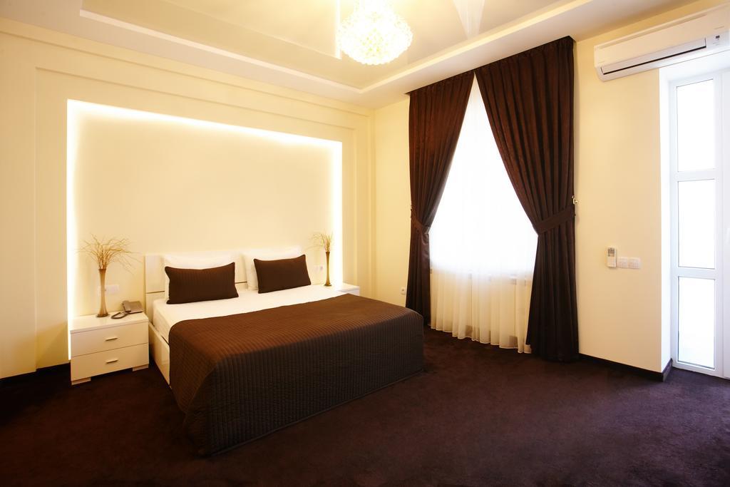 Central Park Apartments คีชีเนา ห้อง รูปภาพ