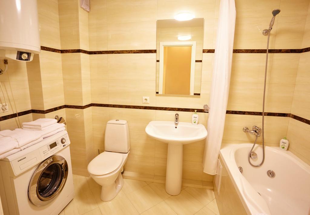 Central Park Apartments คีชีเนา ภายนอก รูปภาพ